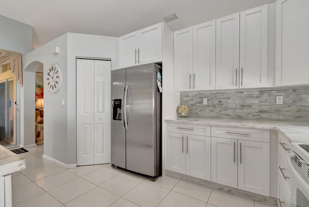 Под контрактом: $3,500 (3 спален, 2 ванн, 2398 Квадратных фут)