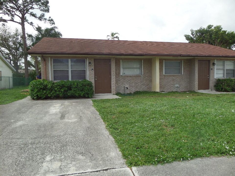 最近租的: $2,000 (2 贝兹, 2 浴室, 1063 平方英尺)