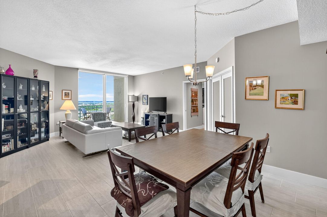 Active With Contract: $475,000 (2 beds, 2 baths, 1350 Square Feet)