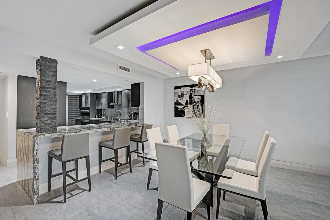 На продажу: $989,500 (2 спален, 2 ванн, 1715 Квадратных фут)