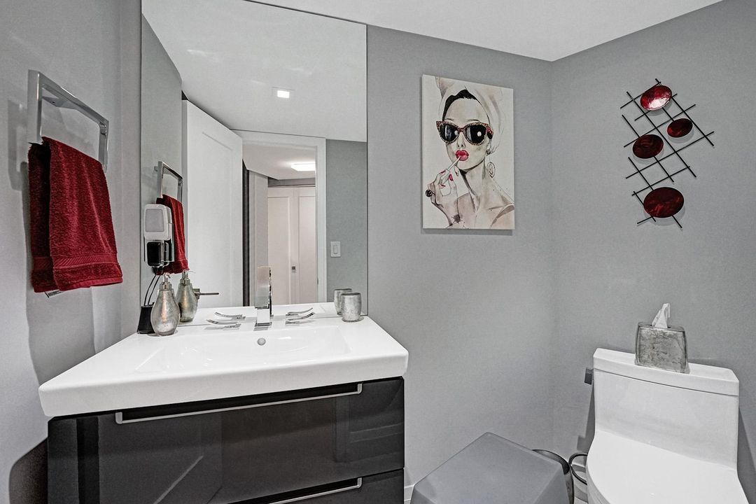 На продажу: $989,500 (2 спален, 2 ванн, 1715 Квадратных фут)