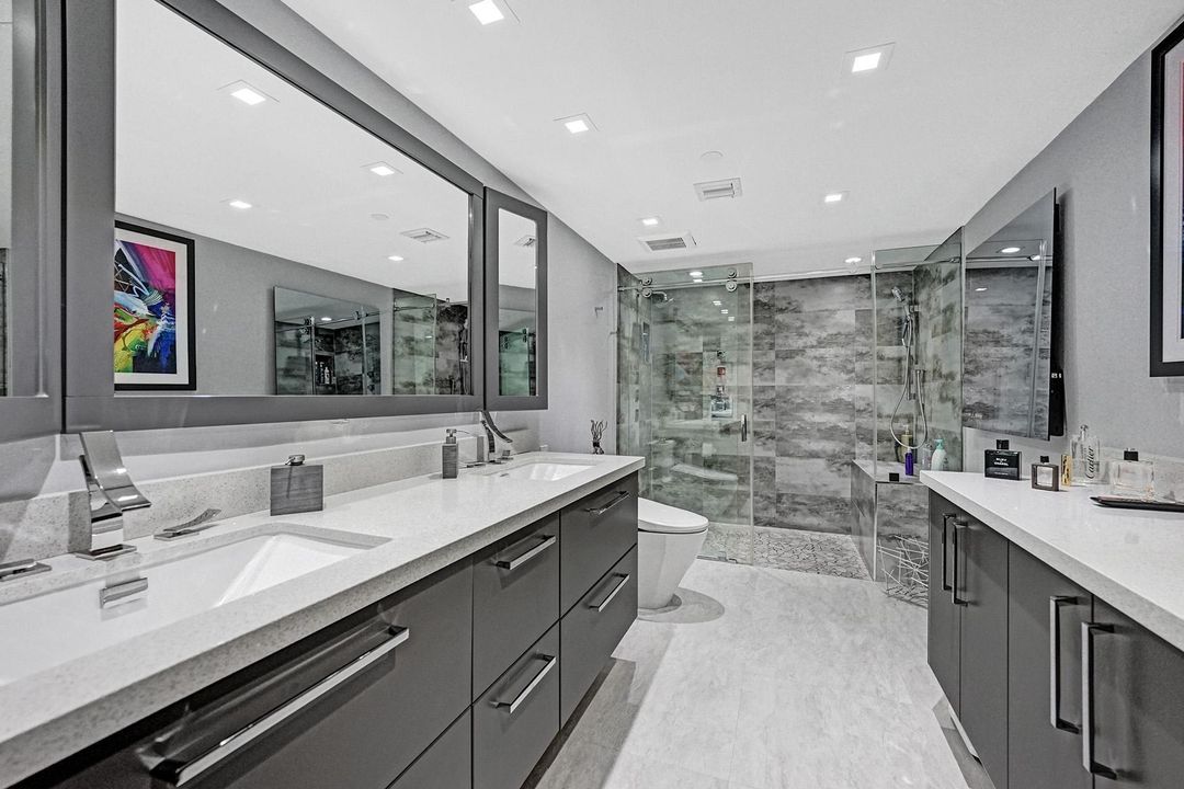 На продажу: $989,500 (2 спален, 2 ванн, 1715 Квадратных фут)