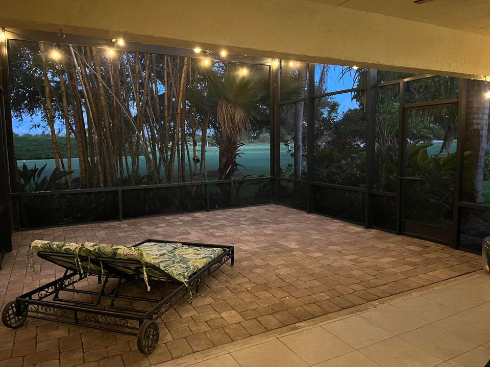 Active With Contract: $525,000 (3 beds, 2 baths, 2166 Square Feet)