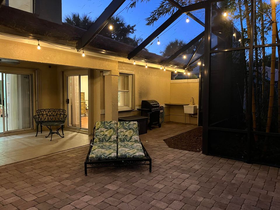 Active With Contract: $525,000 (3 beds, 2 baths, 2166 Square Feet)