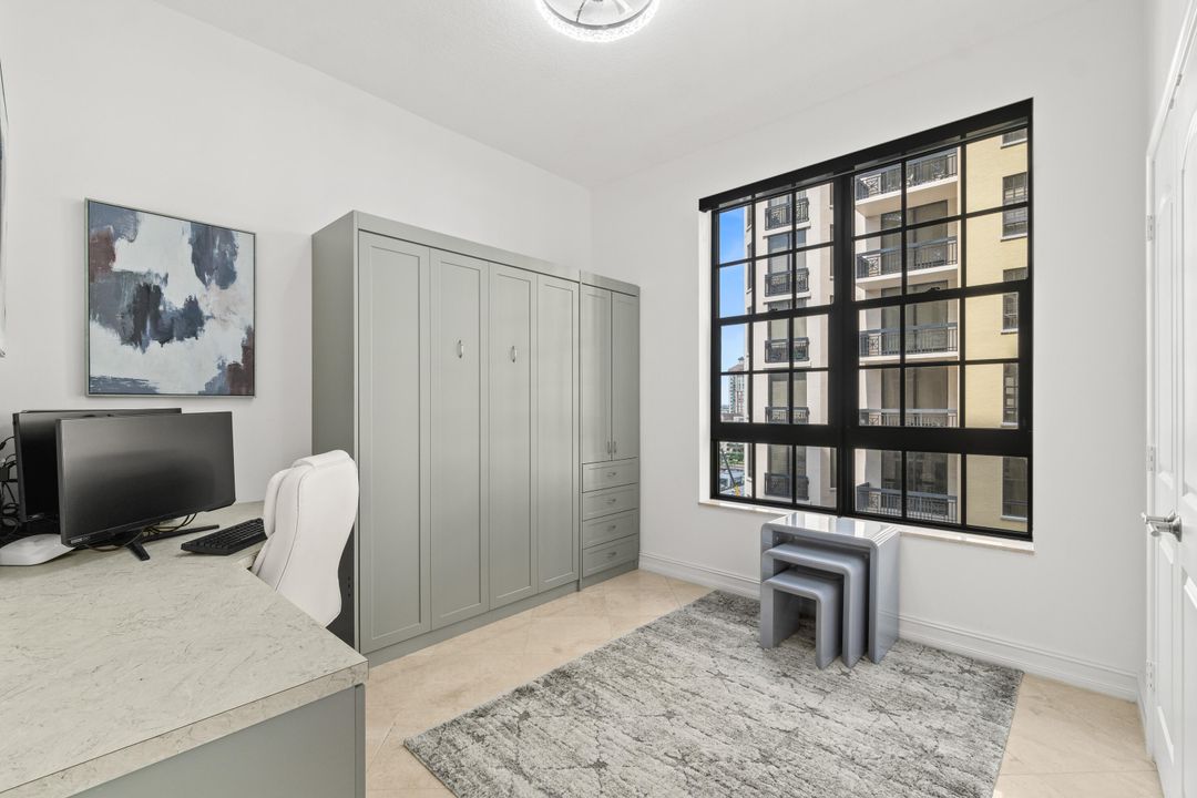 For Rent: $6,750 (2 beds, 2 baths, 1082 Square Feet)