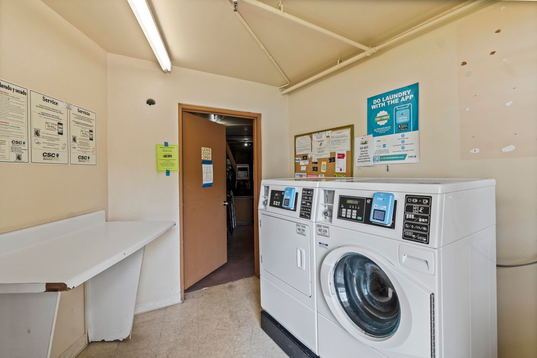 For Sale: $147,999 (2 beds, 2 baths, 916 Square Feet)