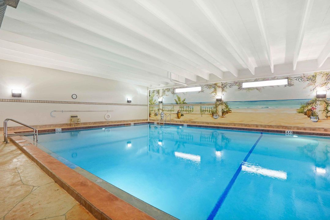 For Sale: $147,999 (2 beds, 2 baths, 916 Square Feet)