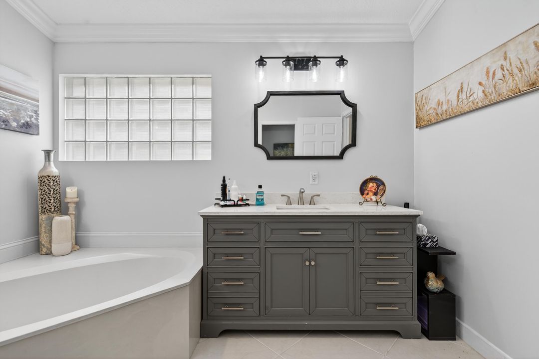 Active With Contract: $469,000 (3 beds, 2 baths, 1743 Square Feet)