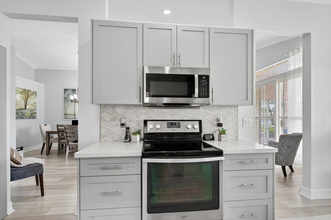 Active With Contract: $469,000 (3 beds, 2 baths, 1743 Square Feet)