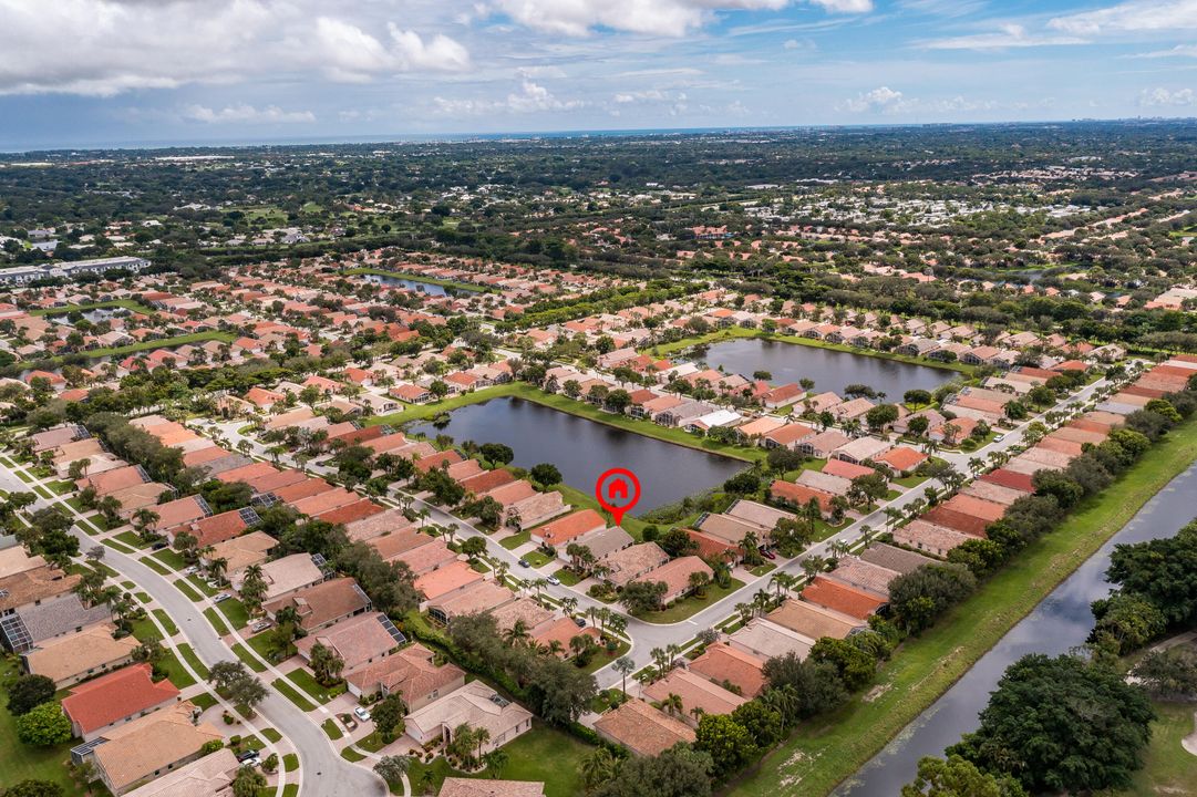 Active With Contract: $469,000 (3 beds, 2 baths, 1743 Square Feet)