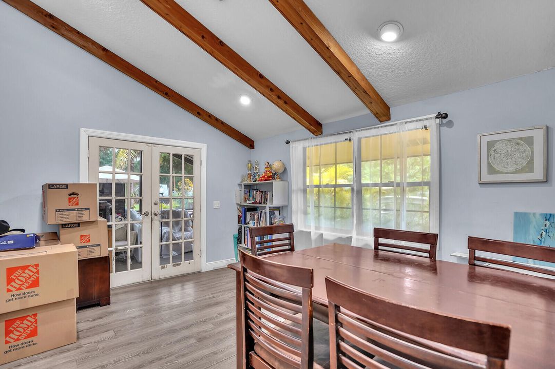 Active With Contract: $565,000 (3 beds, 2 baths, 1373 Square Feet)