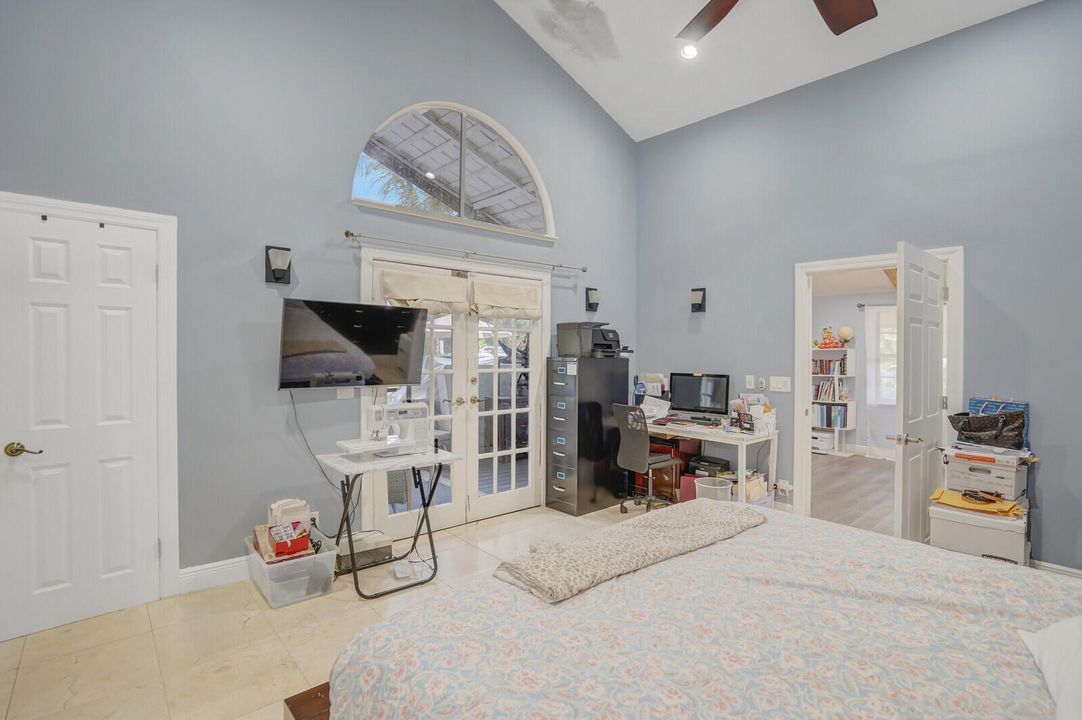 Active With Contract: $565,000 (3 beds, 2 baths, 1373 Square Feet)