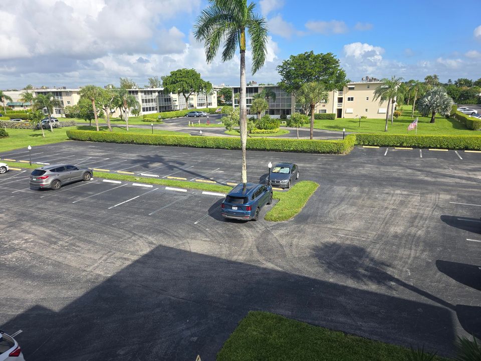 На продажу: $54,990 (2 спален, 1 ванн, 894 Квадратных фут)