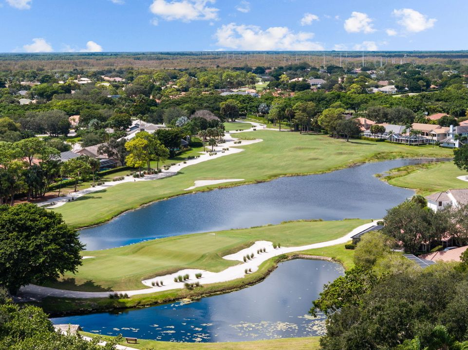 合同活跃: $2,050,000 (4 贝兹, 4 浴室, 3820 平方英尺)