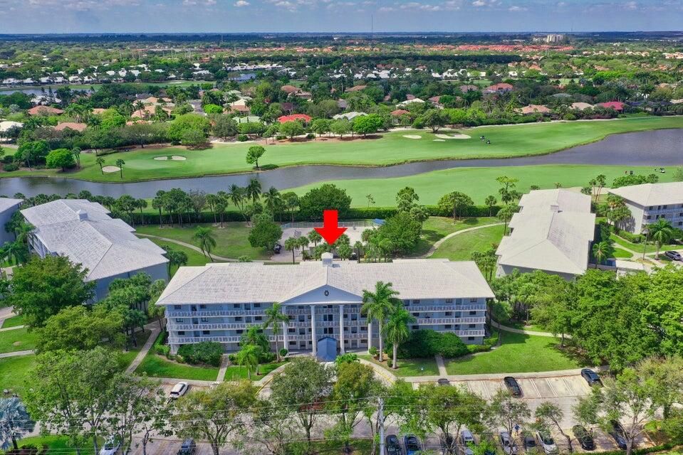 Activo con contrato: $2,000 (2 camas, 2 baños, 1385 Pies cuadrados)