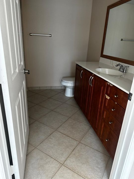 В аренду: $2,150 (2 спален, 2 ванн, 1141 Квадратных фут)