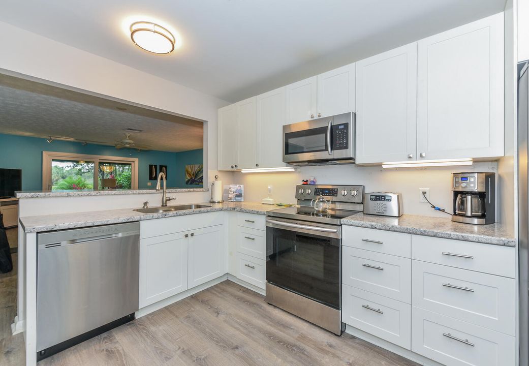 待售: $499,000 (3 贝兹, 3 浴室, 1758 平方英尺)