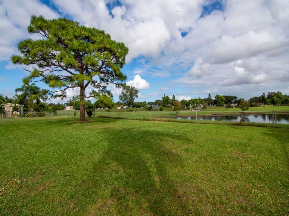 Activo con contrato: $319,900 (2 camas, 2 baños, 1176 Pies cuadrados)