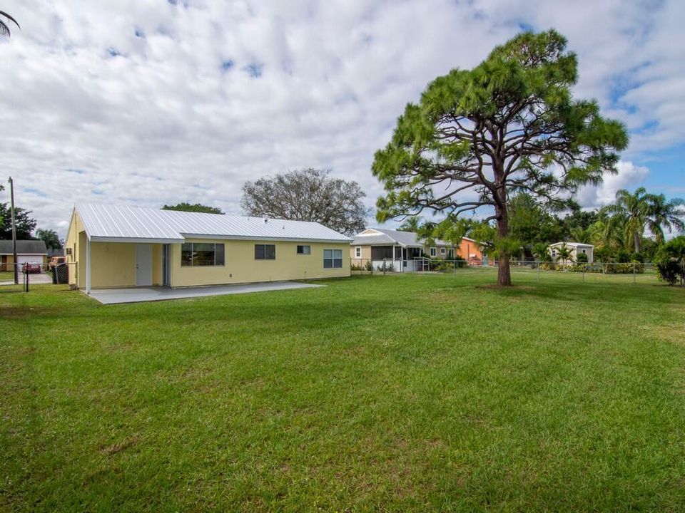 Activo con contrato: $319,900 (2 camas, 2 baños, 1176 Pies cuadrados)