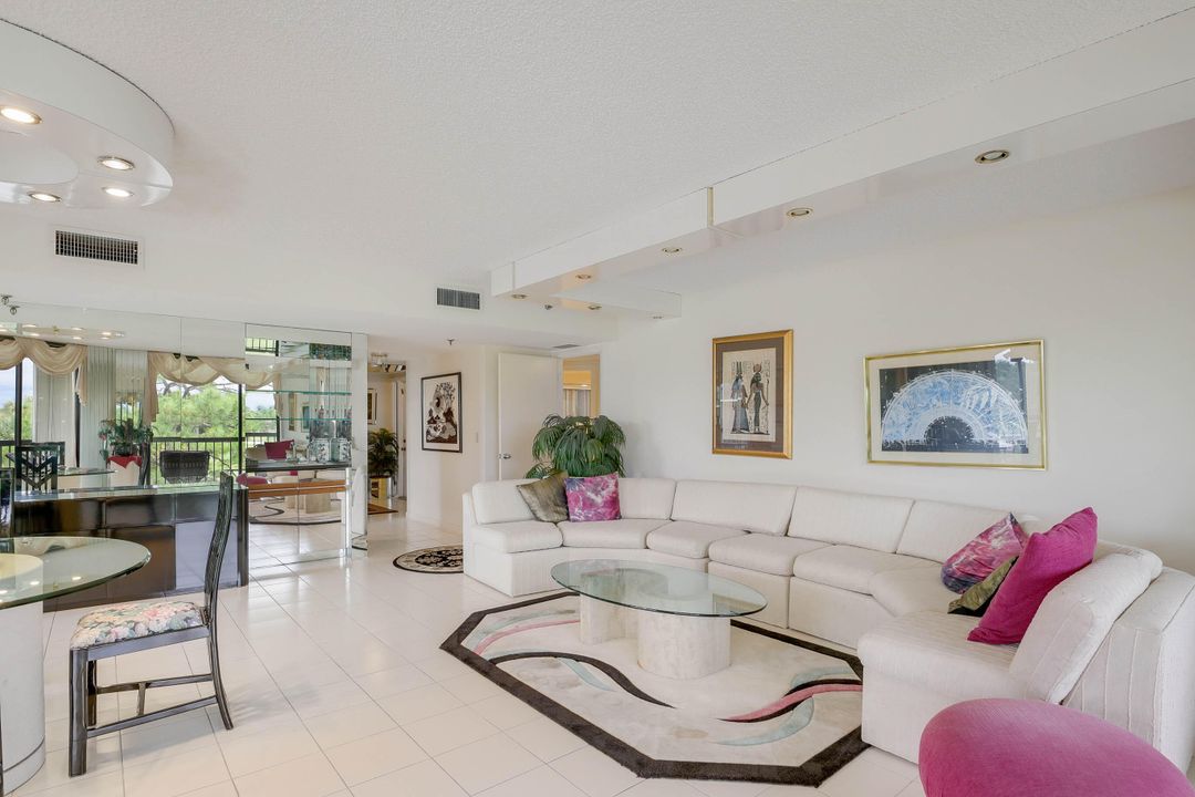 出租: $3,900 (3 贝兹, 2 浴室, 1757 平方英尺)