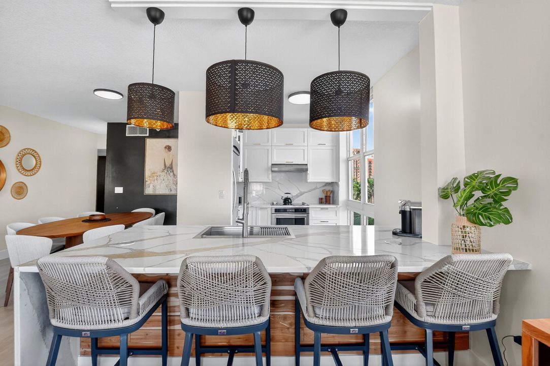 For Rent: $10,000 (3 beds, 2 baths, 1709 Square Feet)