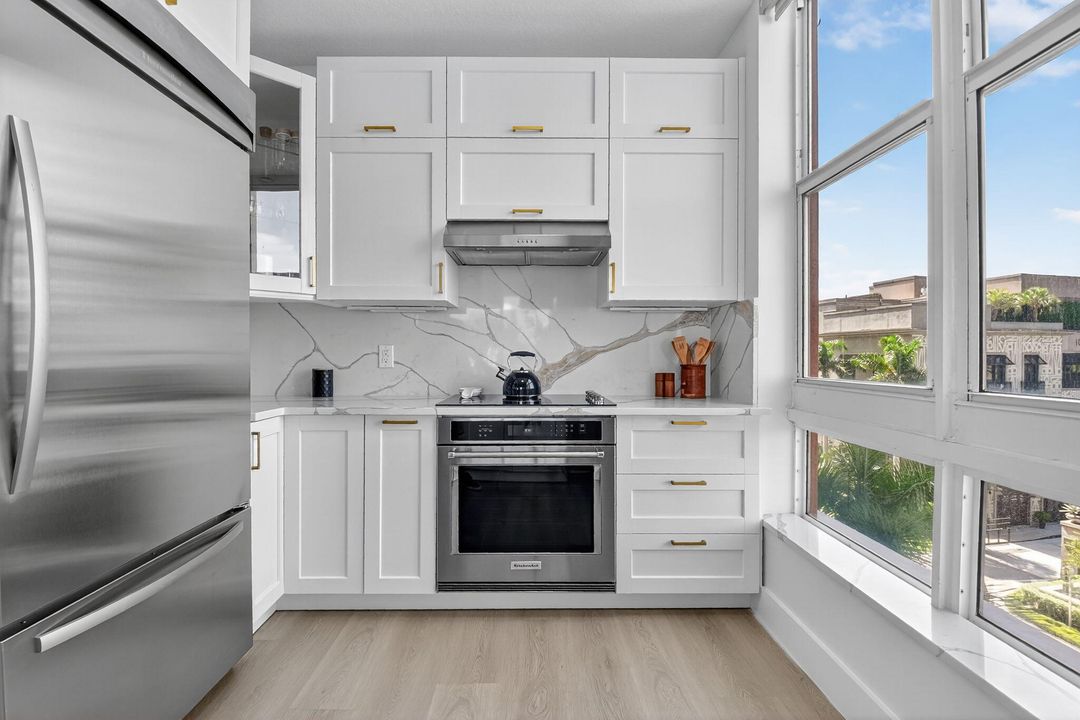 For Rent: $10,000 (3 beds, 2 baths, 1709 Square Feet)