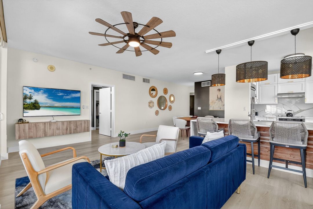 For Rent: $10,000 (3 beds, 2 baths, 1709 Square Feet)