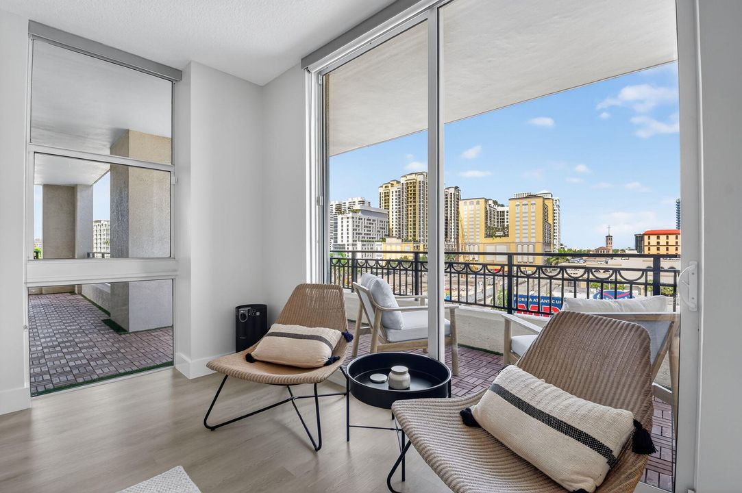 For Rent: $10,000 (3 beds, 2 baths, 1709 Square Feet)