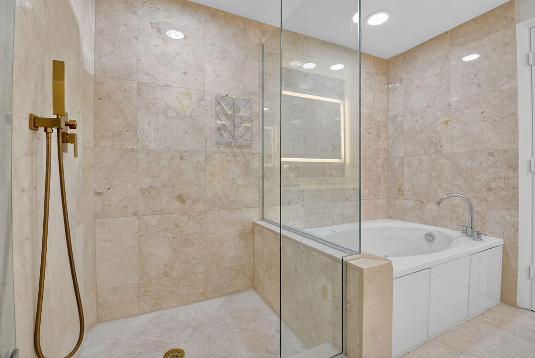 For Rent: $10,000 (3 beds, 2 baths, 1709 Square Feet)