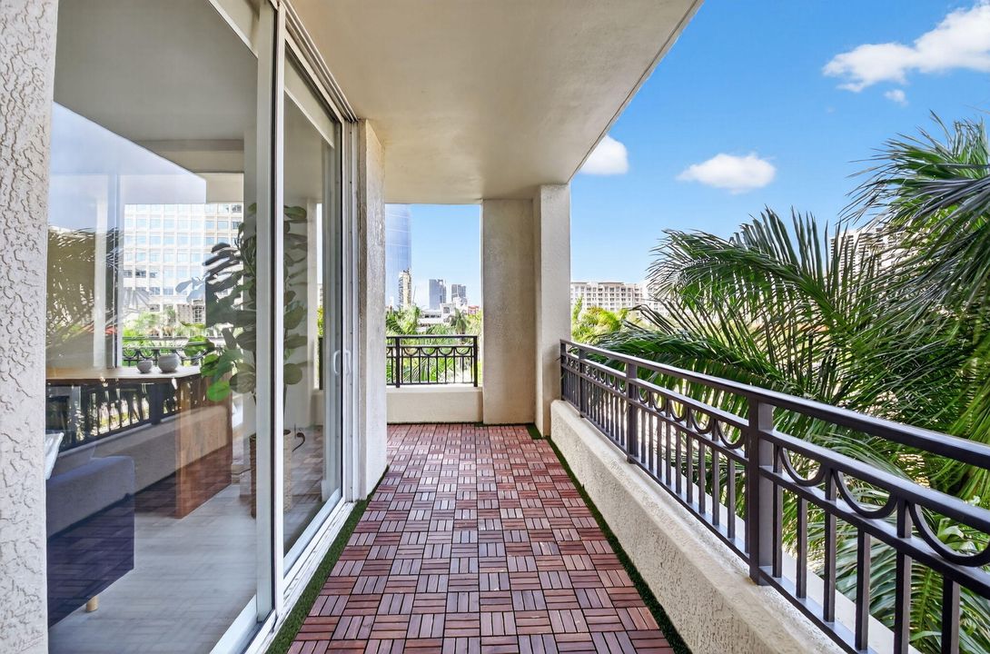 For Rent: $10,000 (3 beds, 2 baths, 1709 Square Feet)