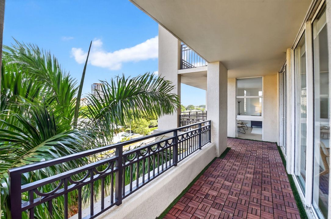 For Rent: $10,000 (3 beds, 2 baths, 1709 Square Feet)