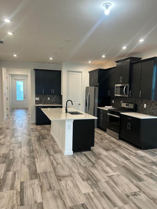 En Renta: $3,000 (3 camas, 2 baños, 1998 Pies cuadrados)