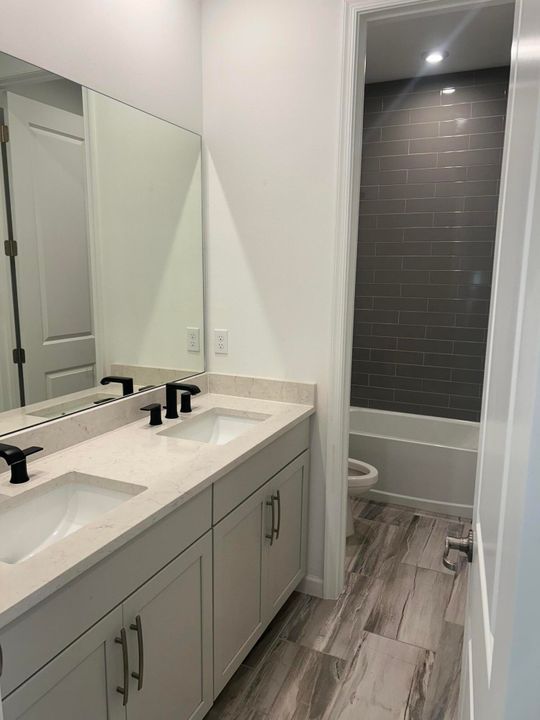 En Renta: $3,000 (3 camas, 2 baños, 1998 Pies cuadrados)