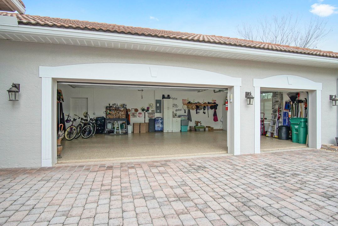 For Sale: $699,000 (4 beds, 3 baths, 2439 Square Feet)