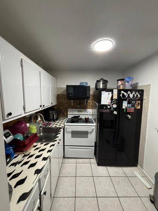 待售: $85,000 (1 贝兹, 1 浴室, 465 平方英尺)