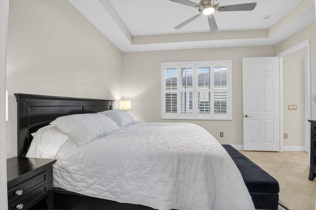 Под контрактом: $494,900 (2 спален, 2 ванн, 1406 Квадратных фут)