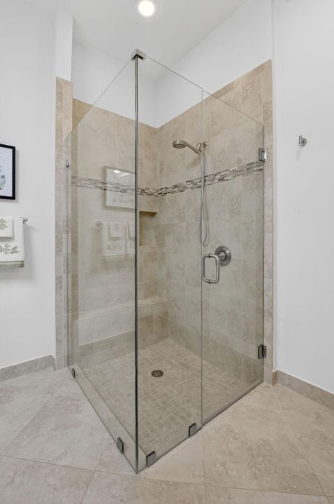 Под контрактом: $494,900 (2 спален, 2 ванн, 1406 Квадратных фут)