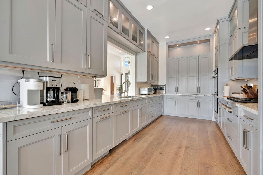 En Venta: $9,900,000 (4 camas, 4 baños, 3119 Pies cuadrados)