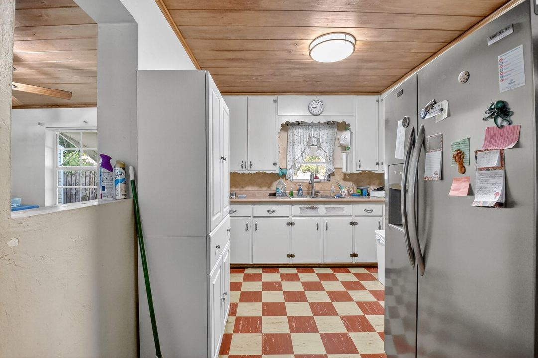 Activo con contrato: $399,000 (3 camas, 1 baños, 1053 Pies cuadrados)