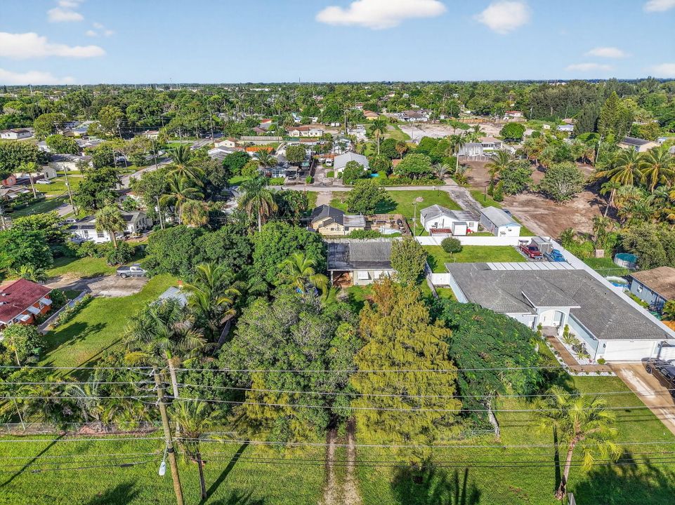 Activo con contrato: $399,000 (3 camas, 1 baños, 1053 Pies cuadrados)