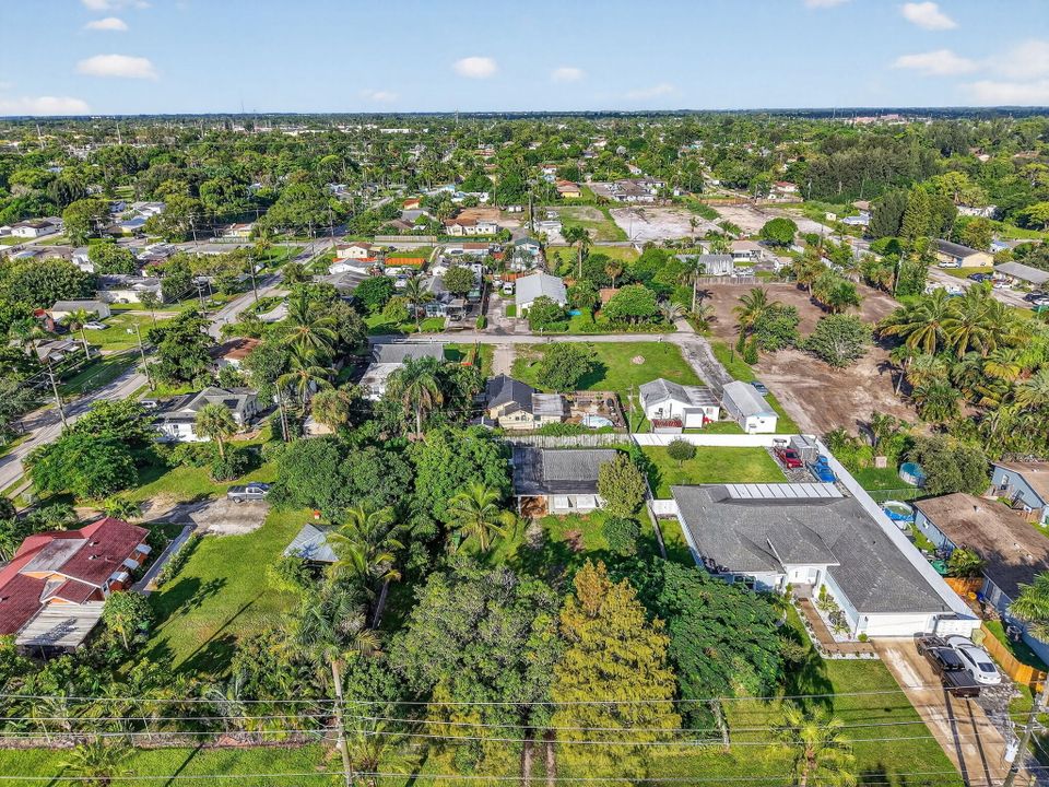 Activo con contrato: $399,000 (3 camas, 1 baños, 1053 Pies cuadrados)