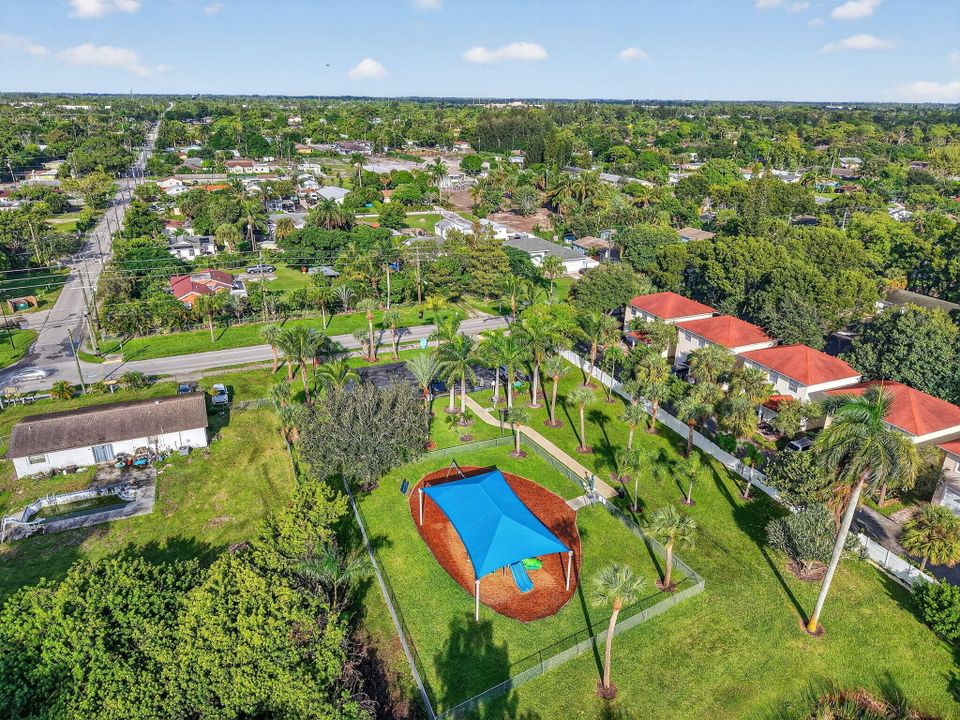 Activo con contrato: $399,000 (3 camas, 1 baños, 1053 Pies cuadrados)