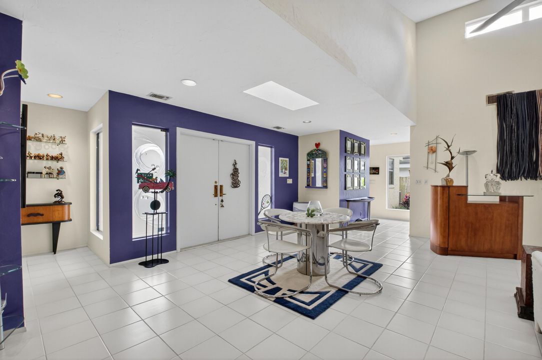 Activo con contrato: $1,250,000 (3 camas, 2 baños, 2408 Pies cuadrados)