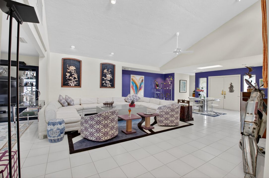 Activo con contrato: $1,250,000 (3 camas, 2 baños, 2408 Pies cuadrados)