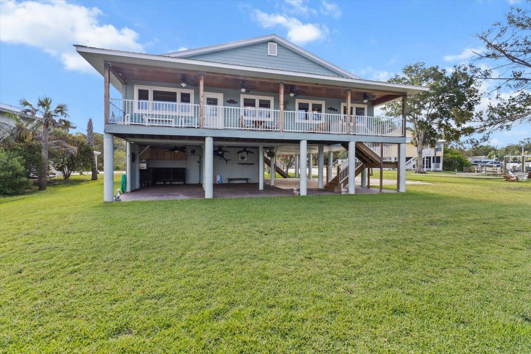 合同活跃: $1,099,000 (3 贝兹, 3 浴室, 1672 平方英尺)