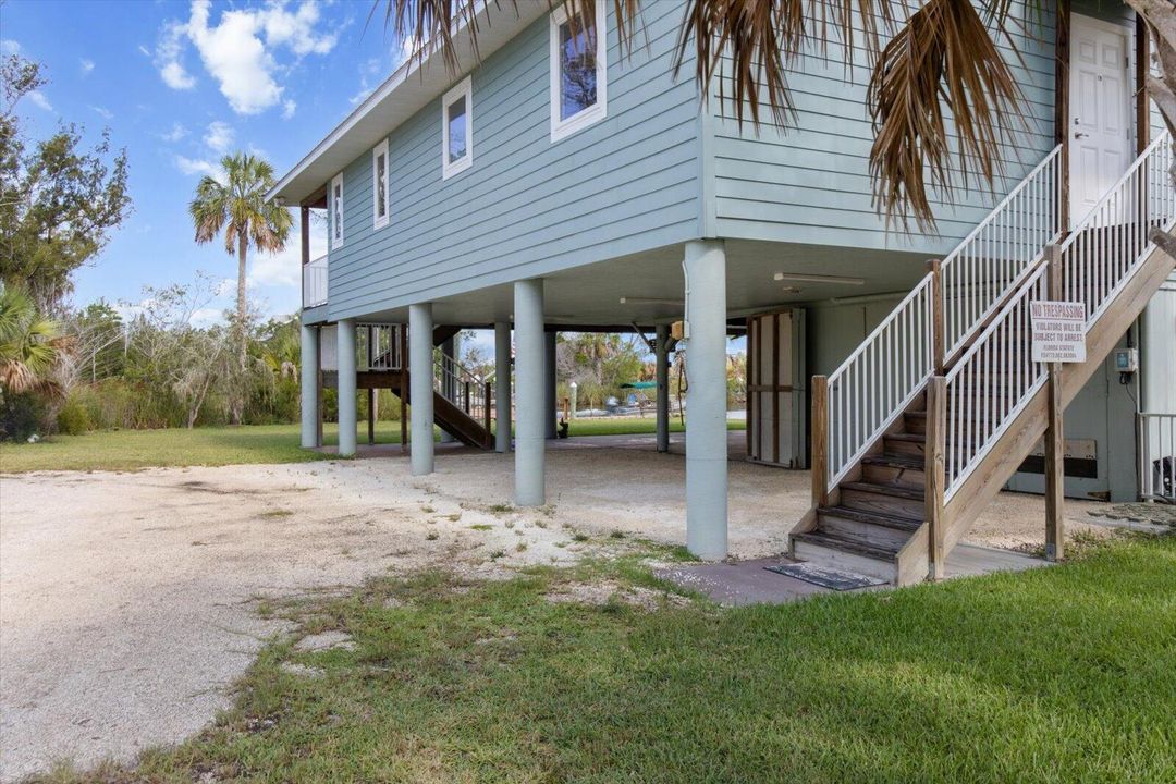 合同活跃: $1,099,000 (3 贝兹, 3 浴室, 1672 平方英尺)