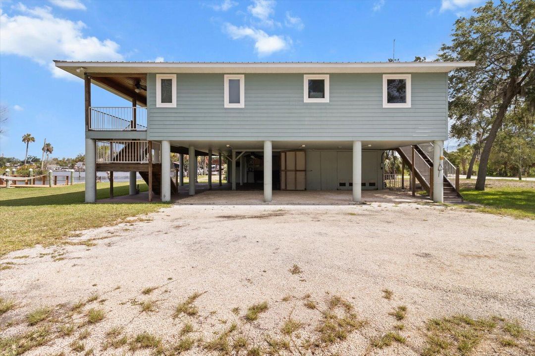 合同活跃: $1,099,000 (3 贝兹, 3 浴室, 1672 平方英尺)