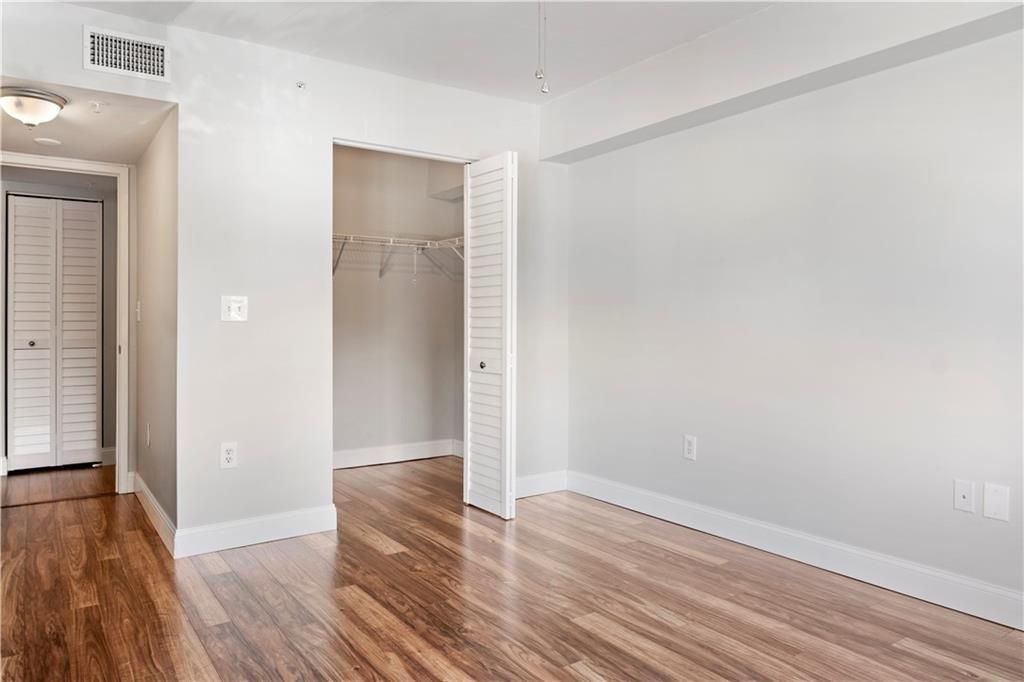 En Renta: $1,795 (2 camas, 1 baños, 1079 Pies cuadrados)