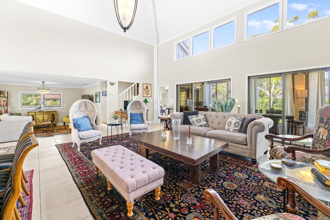 For Sale: $539,000 (3 beds, 3 baths, 2255 Square Feet)