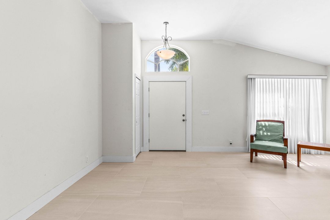 待售: $465,000 (3 贝兹, 2 浴室, 1677 平方英尺)